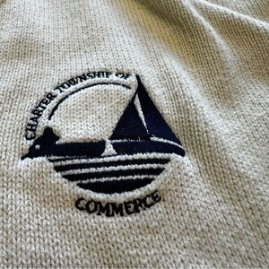 Vintage Commerce Michigan Lee Made in USA  White V Neck Metro Detroit